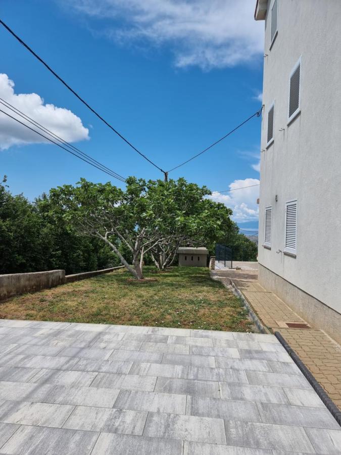 Apartments Katarina Šmrika エクステリア 写真