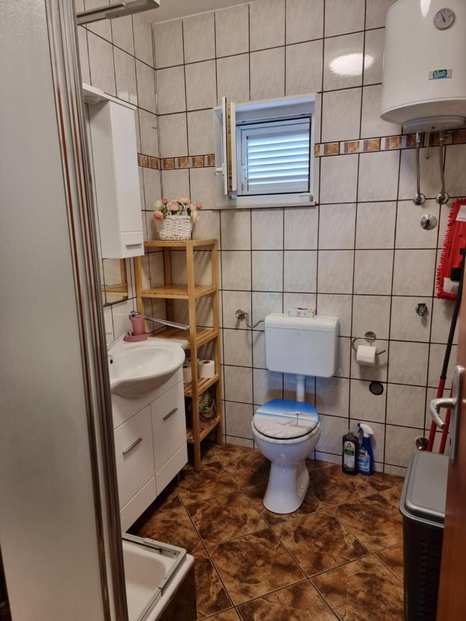 Apartments Katarina Šmrika エクステリア 写真