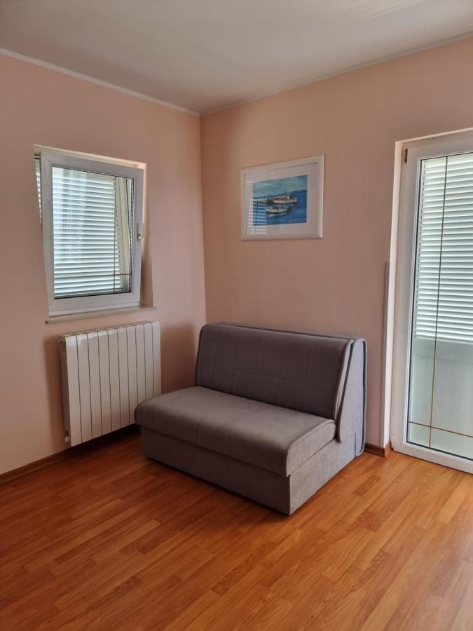 Apartments Katarina Šmrika エクステリア 写真