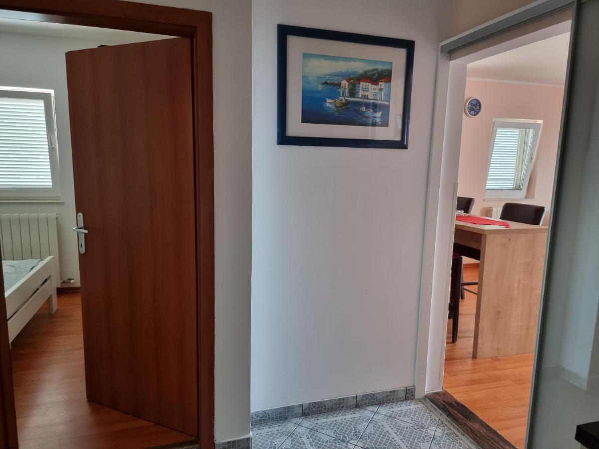 Apartments Katarina Šmrika エクステリア 写真